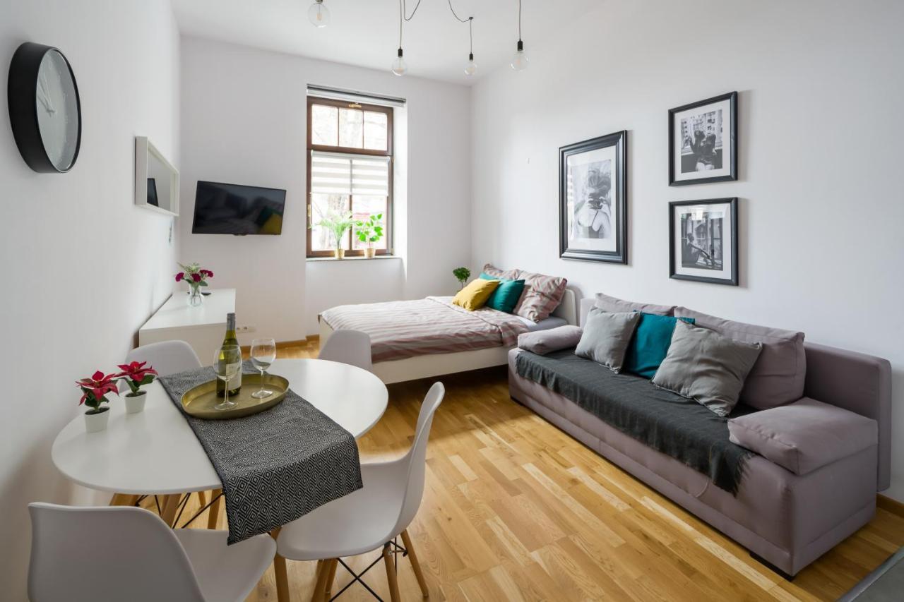 Discover Krakow Apartments - 5 Borowickiej St - Studio Next To Opera And Unity Centre المظهر الخارجي الصورة