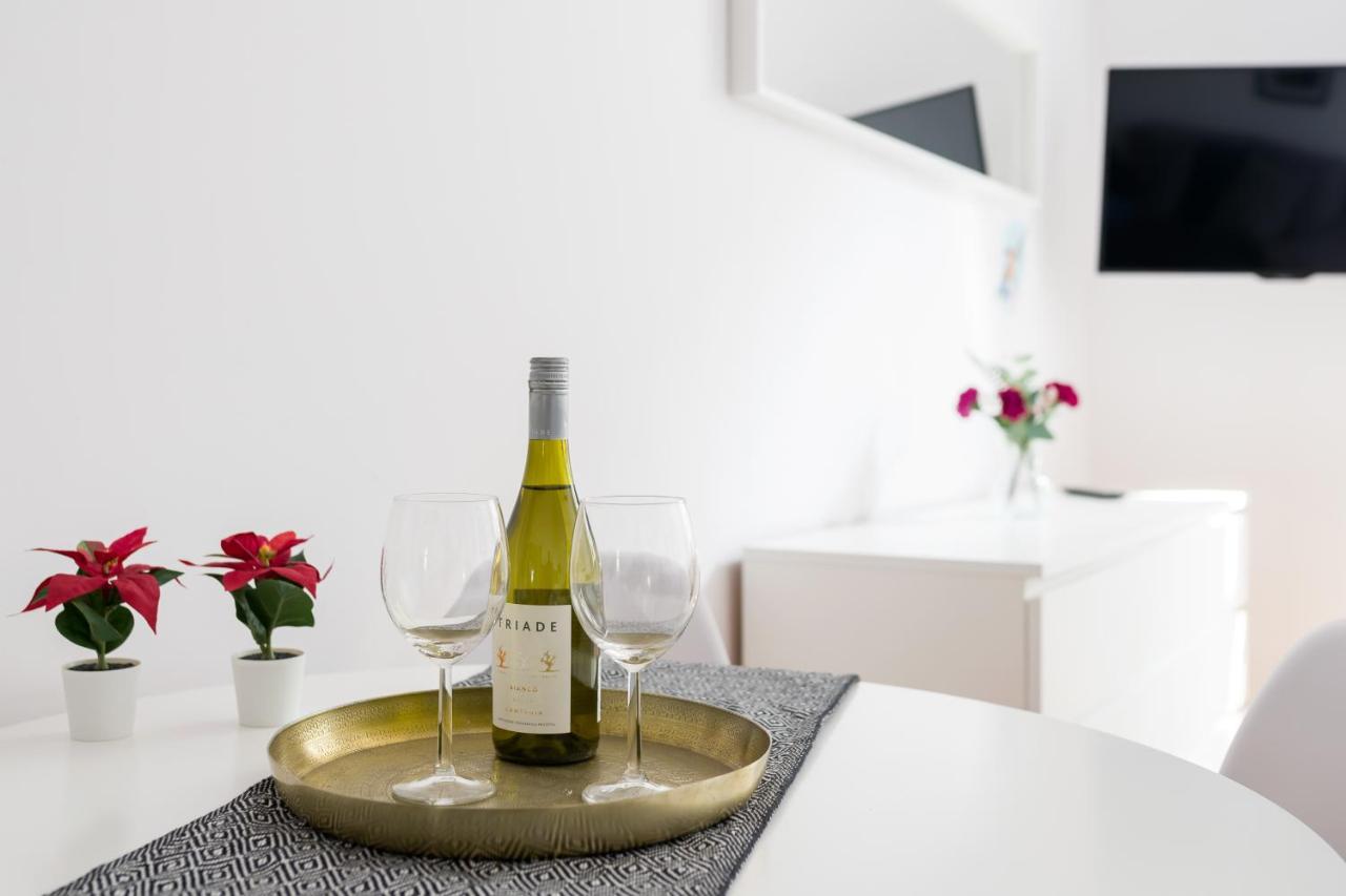 Discover Krakow Apartments - 5 Borowickiej St - Studio Next To Opera And Unity Centre المظهر الخارجي الصورة