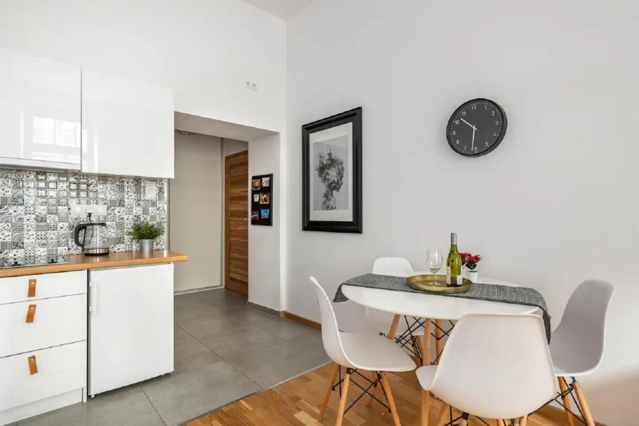Discover Krakow Apartments - 5 Borowickiej St - Studio Next To Opera And Unity Centre المظهر الخارجي الصورة